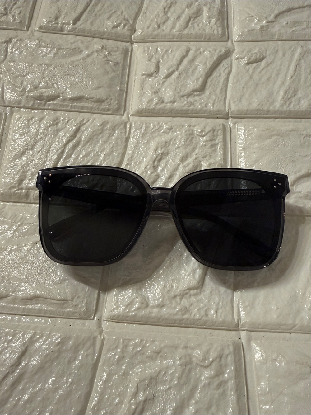 Gentle Monster Her Flatba Sunglasses